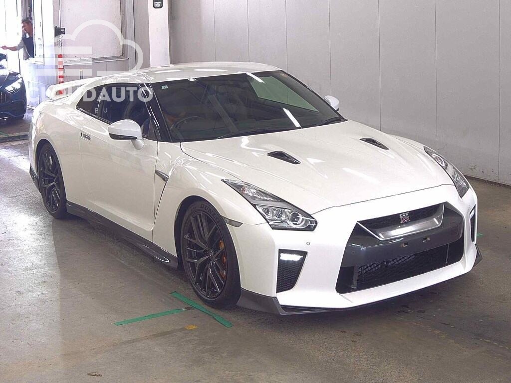 2019 NISSAN GT-R