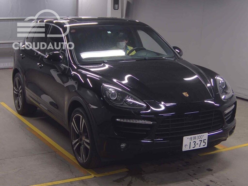 2012 Porsche CAYENNE