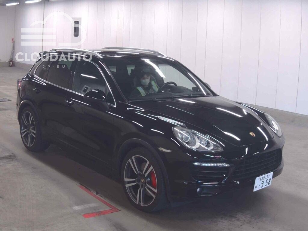 2012 Porsche CAYENNE