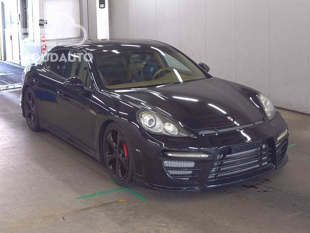 2013 Porsche PANAMERA