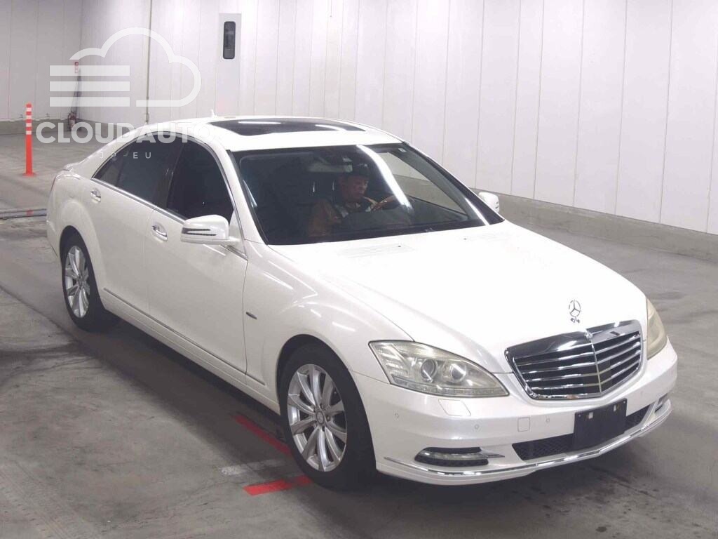 2013 Mercedes-Benz S-Class