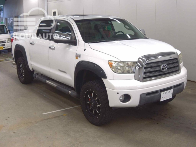 2011 TOYOTA TUNDRA