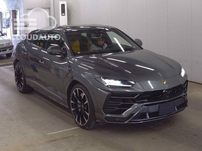 2020 Lamborghini URUS